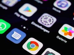 Android smartphone avec un tiroir d'applications et une icône « Paramètres »
