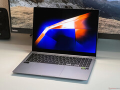 Le Galaxy Book6 Ultra sera le prochain ordinateur portable de Samsung doté d&#039;un dGPU, comme le Galaxy Book4 Ultra illustré ici (source d&#039;image : Notebookcheck)