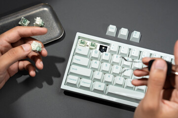 Keychron Q16 HE en blanc menthe (Source de l'image : Keychron)