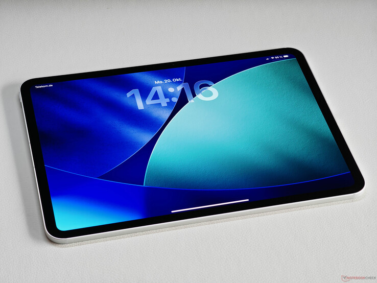 L'iPad Pro de la génération actuelle Apple est doté d'un impressionnant écran OLED en tandem.