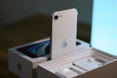 Le prochain iPhone SE pourrait être lancé en Inde avec trois configurations de mémoire. (Image source : AB)