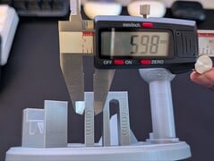 Mesure de la facette de 6 mm à l'aide d'un pied à coulisse