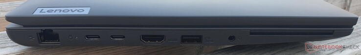 A gauche : Ethernet Gbit, USB-C 3.2 (1x Gen 1 / 1x Gen 2), HDMI 2.0, USB-A 3.2 Gen 1, prise audio 3,5 mm, SmartCard