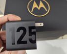 Le prochain Moto flagship de Motorola pourrait supporter une charge rapide de 125 W. (Image source : Chen Jin)