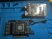 Le GPU de station de travail Nvidia RTX 6000 comporte un dé AD102 presque complet. (Image Source : u/Healthy-Blood-54 sur Reddit)