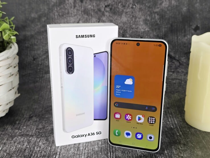 Notre appareil de test : Le Samsung Galaxy A36 5G en blanc éclatant 
