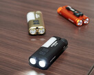 La lampe UC3A d'Acebeam, disponible en trois couleurs différentes.