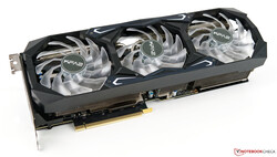 En révision : KFA2 GeForce RTX 3080 SG 12GB. Unité de test fournie par KFA2