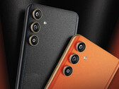 Le Galaxy F55 modifie le design récent de Samsung en y ajoutant des motifs en cuir végétal. (Source de l'image : Samsung)