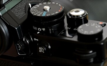 Parmi les cadrans tactiles du Nikon Zf se trouve un sélecteur noir et blanc dédié. (Source de l'image : Nikon)