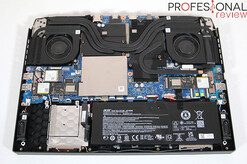 Acer Nitro 5 alimenté par AMD Ryzen 7 6800H et Nvidia GeForce RTX 3060 - Intérieur. (Image Source : Professional Review)