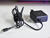 Le chargeur USB-C mural du Lenovo ThinkPad X9-15p Gen 1 Aura Edition