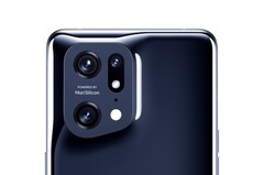 L'Oppo Find X5 Pro possède un boîtier de caméra discret mais épais. (Image source : Roland Quandt & WinFuture)