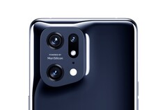 L&#039;Oppo Find X5 Pro possède un boîtier de caméra discret mais épais. (Image source : Roland Quandt &amp;amp; WinFuture)