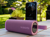 Le Sound Play coûte 49,9 euros dans l'UE. Sur la photo : une vue de face de la version rose.