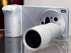 Le Vivo X300 Ultra présenté lors du MWC 2026 à Barcelone.