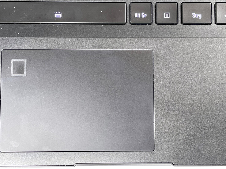 Aero 15 OLED XC - Touchpad avec scanner d'empreintes digitales intégré
