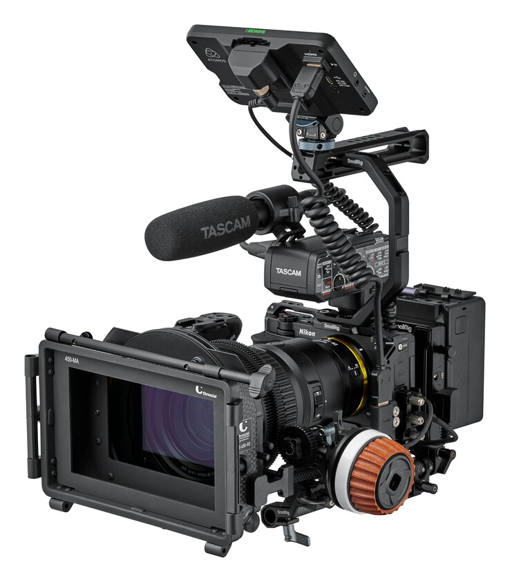 La caméra cinéma Nikon ZR peut être entièrement équipée pour être utilisée sur les plateaux de tournage par les professionnels du cinéma. (Source de l'image : Nikon)