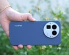 Le Realme GT 8 Pro est doté d'un module de caméra Ricoh GR interchangeable, comme le révèlent des images de prise en main, des photos de presse et une vidéo promotionnelle. (Source de l'image : @feni_book)