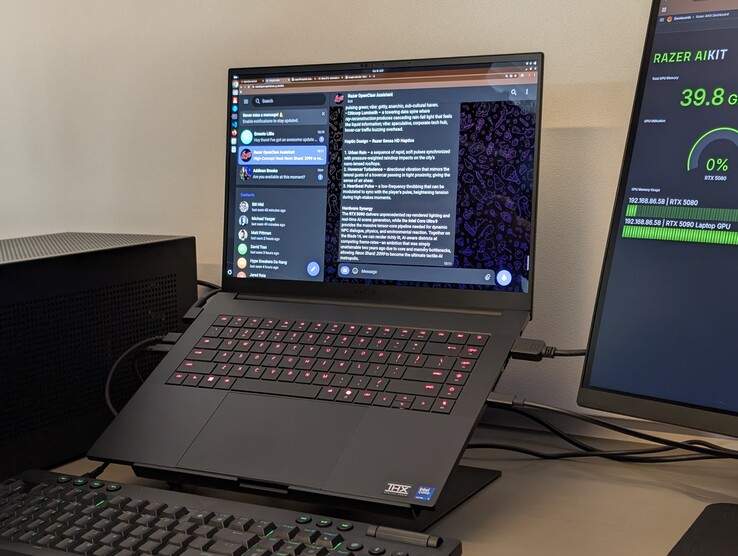 L'Intel Blade 16 présente le même design extérieur que l'AMD Blade 16 existant