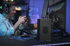 One-Netbook commencera à vendre son prochain eGPU demain. (Source de l'image : One-Netbook)