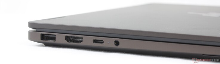À gauche : USB-A (10 Gbps), HDMI 2.1, USB-C 3.2 Gen. 2 (40 Gbps) avec DisplayPort 2.1 + Power Delivery 3.1, prise casque 3,5 mm