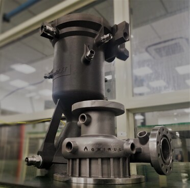 Le moteur de la fusée imprimé en 3D et la pompe LOX (Image Source : Agnikul)