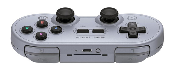 Le bouton de jumelage des contrôleurs 8BitDo est le bouton rond situé à côté du port USB. (Source de l'image : 8BitDo)