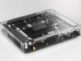 Qualcomm a également présenté le Snapdragon Dev Kit dans une finition transparente. (Source de l'image : Qualcomm)