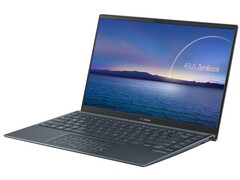 Le prix des renseignements a encore une fois été surévalué : L'Asus ZenBook 14 UM425 avec Ryzen 7 4700U a deux fois plus de mémoire vive et deux fois plus d'espace de stockage que la version Tiger Lake UX425, plus chère (Source de l'image : Newegg)