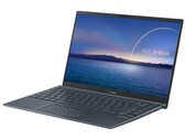 Le prix des renseignements a encore une fois été surévalué : L'Asus ZenBook 14 UM425 avec Ryzen 7 4700U a deux fois plus de mémoire vive et deux fois plus d'espace de stockage que la version Tiger Lake UX425, plus chère (Source de l'image : Newegg)