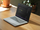 Le Surface Laptop Studio prend enfin en charge une fréquence de rafraîchissement dynamique, 8 mois après son arrivée. (Image source : Microsoft)