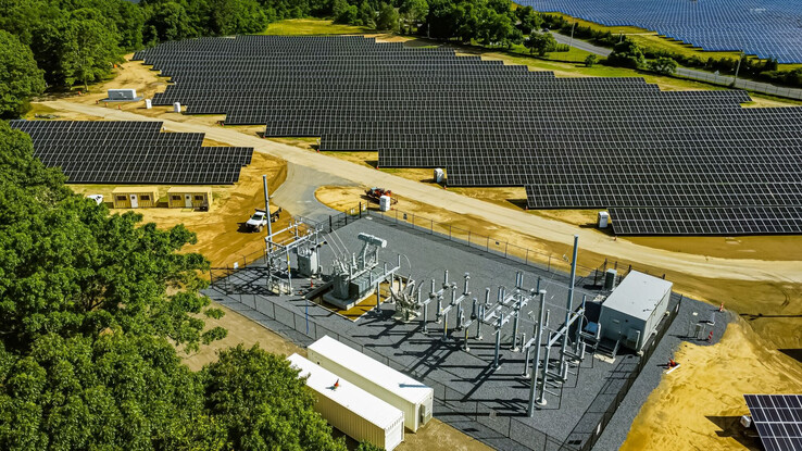 À Long Island, le terrain de golf Calverton Links abrite un projet solaire de près de 23 mégawatts (image : National Grid Ventures)