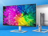Le Philips combine un écran 4K et 60 Hz avec de nombreux ports. (Source de l'image : Philips)