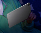 Le Redmi Pad 2 9.7, en photo, contient le même matériel que le Redmi Pad 2 SE et le Poco Pad C1.