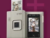 L'appareil photo instantané hybride Fujifilm Instax LiPlay+ permet d'imprimer des collages de photos à partir d'images prises avec les appareils photo avant et arrière. (Source de l'image : Fujifilm)