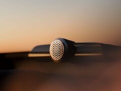 Vue rapprochée d'un tweeter Bowers & Wilkins à l'intérieur du nouveau Volvo EX60. (Image : Volvo)