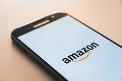 Amazon envoie des millions d'articles dans sa 