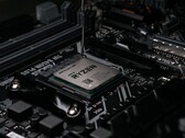Les prochains processeurs de bureau Ryzen d'AMD pourraient offrir des cœurs de processeur Zen 4 et des GPU RDNA 2. (Image source : Luis Gonzalez)