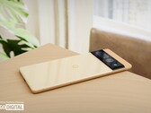 Le Google Pixel 7 Pro poursuit le design que Google a établi avec la série Pixel 6. (Image source : LetsGoDigital &amp; Technizo Concept)