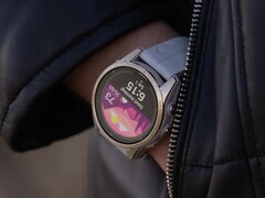 La version bêta 19.38 est en cours de déploiement OTA pour la Garmin Fenix 7 et les smartwatches associées. (Source de l'image : Garmin)