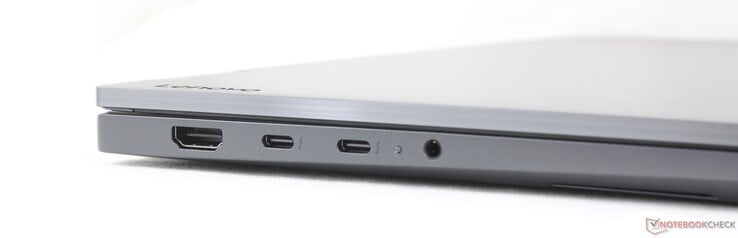À gauche : HDMI 2.1, 2 ports USB-C Thunderbolt 4 avec DisplayPort 2.1 + Power Delivery (65 W), prise casque 3,5 mm