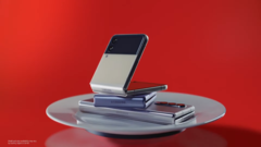 Le Z Flip3 se trouve maintenant au sommet de la pile des clamshells. (Source : Samsung)