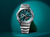 La Casio G-Steel GM2110D-3A1 avec un cadran bleu-vert, en photo. (Source de l'image : Casio)