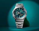 La Casio G-Steel GM2110D-3A1 avec un cadran bleu-vert, en photo. (Source de l'image : Casio)