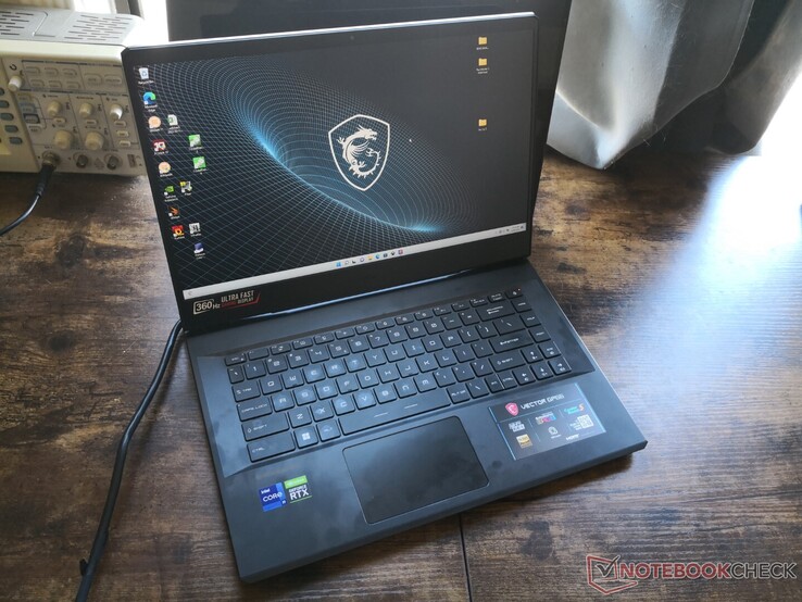 MSI - Ordinateur Portable GP66 Vector i7 12700H / 16 Go / 1To SSD / RTX  3070 / 15.6