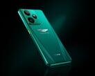 Le Realme GT 7 Dream Edition a été conçu en collaboration avec Aston Martin Aramco F1 Team. (Source de l'image : Realme)