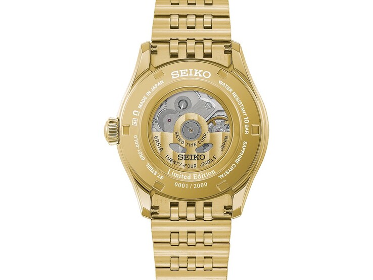 Le fond de boîtier doré de la Seiko Presage Classic x Tradman’s Bonsai dévoile son mouvement automatique, la mention « édition limitée » et son numéro de série.