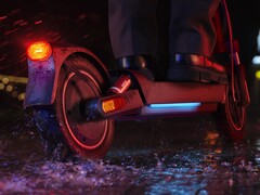 Le nouveau scooter électrique Xiaomi 5 Plus viendra s'ajouter aux modèles existants comme le Scooter 5 Max (photo). (Source de l'image : Xiaomi)