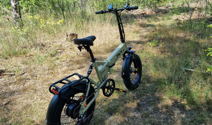 Les chemins forestiers ne posent pas de problème au PVY Z20 Plus